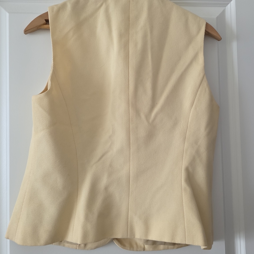 Vintage 90s Casual Corners Embroidered Vest Womens 6 Yellow Cotrage Core Preppy - Picture 7 of 9